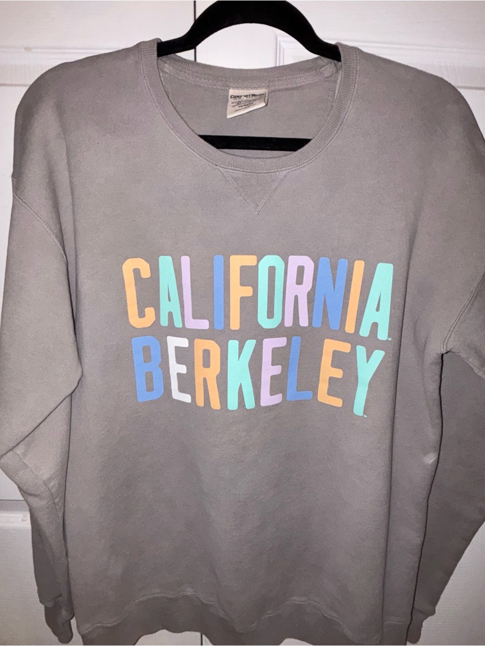 California Berkeley Graphic Sweatshirt size M